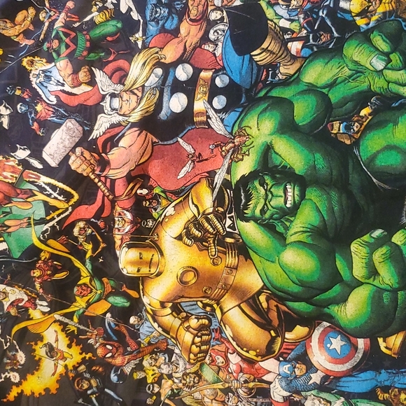 MARVEL Super Hero T Shirt - Picture 2 of 4